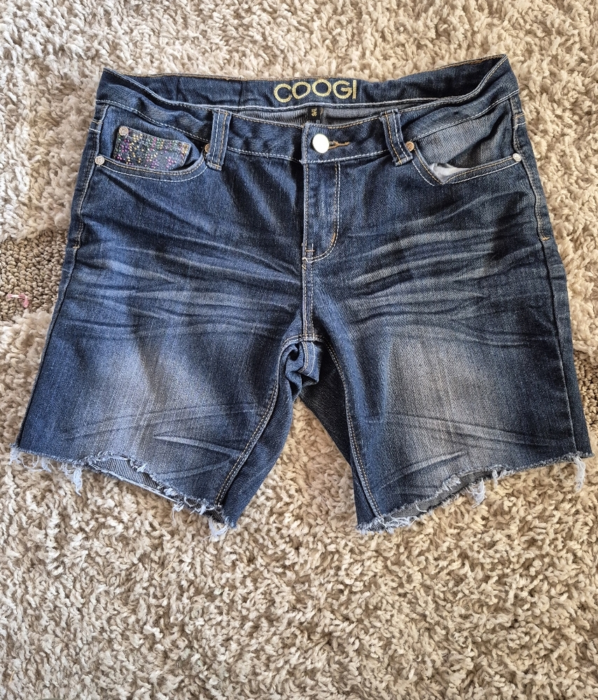 Coogi Jean Shorts Women Size 7/8 Cutoff Bedazzled Back Pocket Summer Time